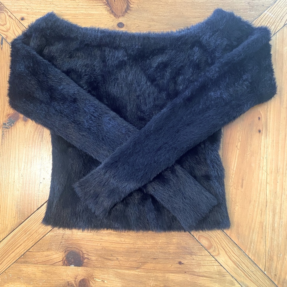 Faux Fur Black Sweater